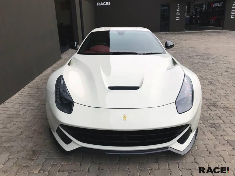  Ferrari F12berlinetta by Novitec Rosso and RACE! 2016 года  (фото 2 из 4)